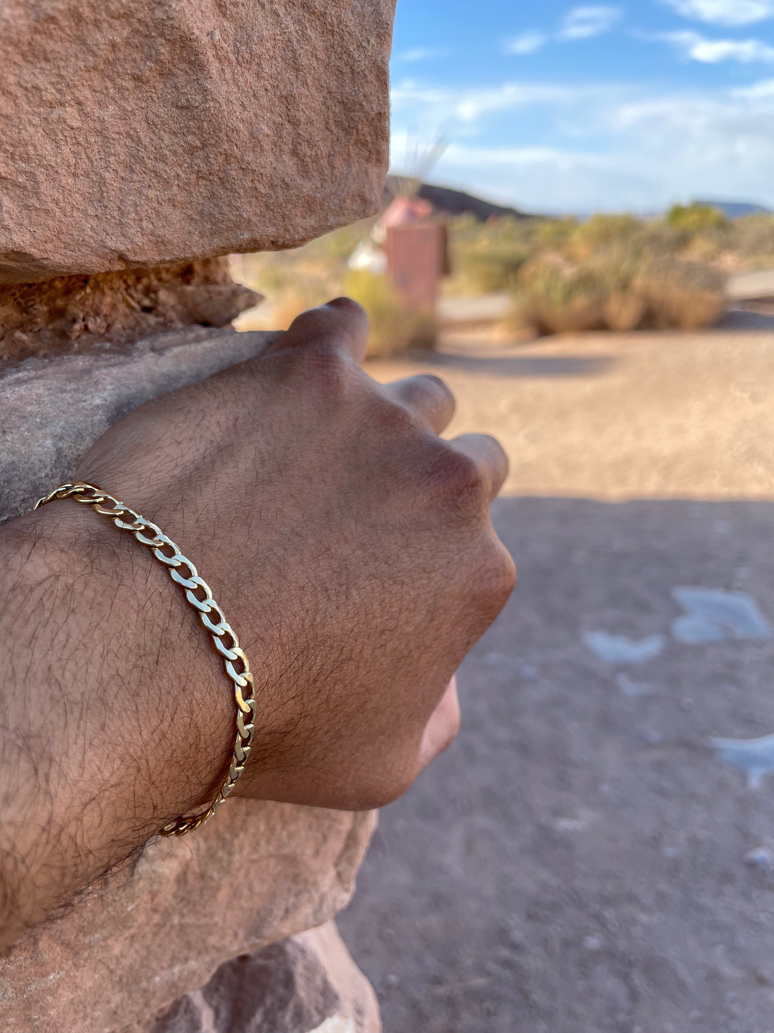 Hollow cuban online link bracelet 14k