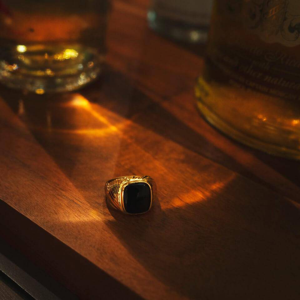 Gentleman's Onyx Ring - Dynasty Collect